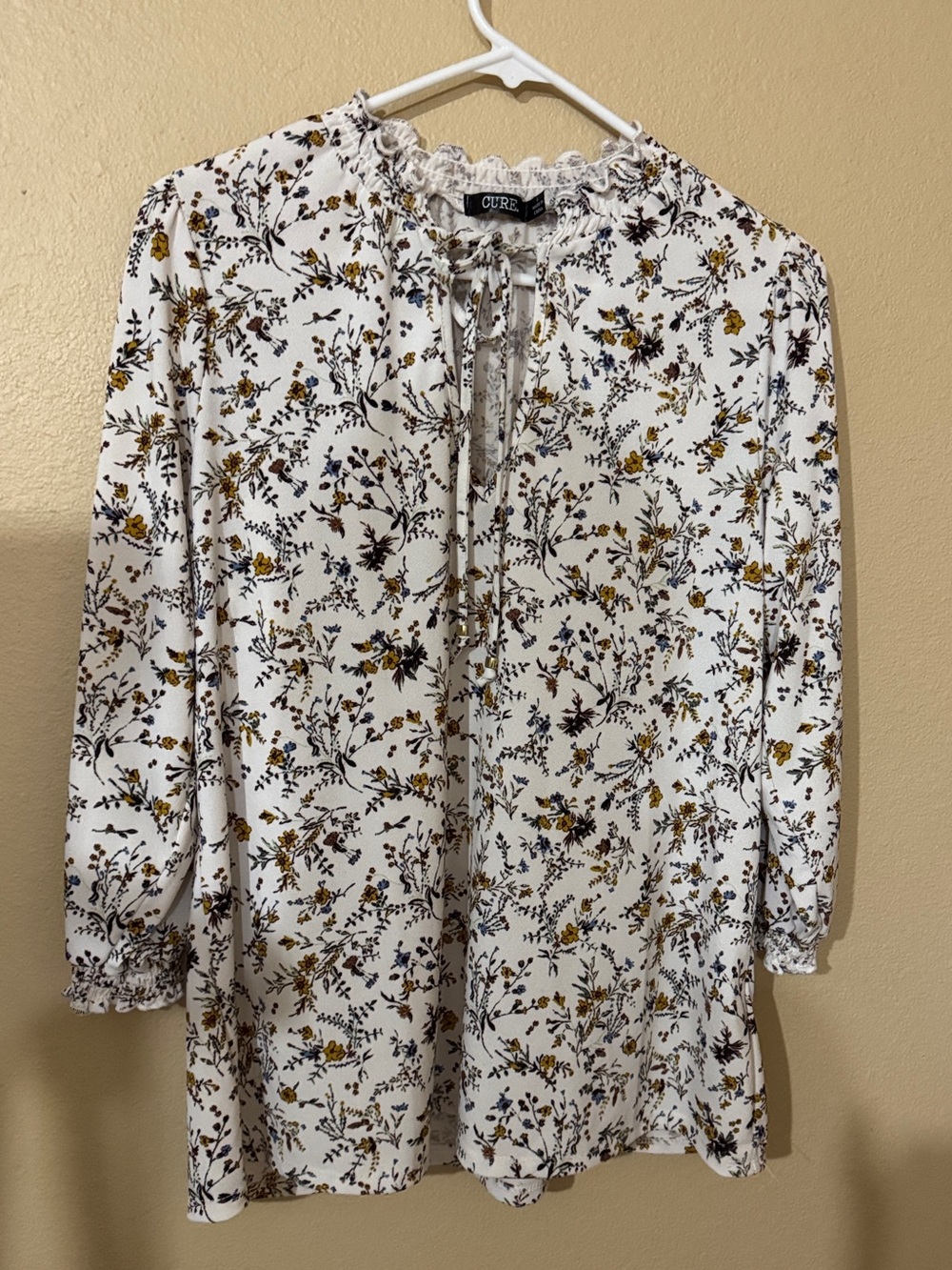 CURE White Floral Tie-Neck Blouse